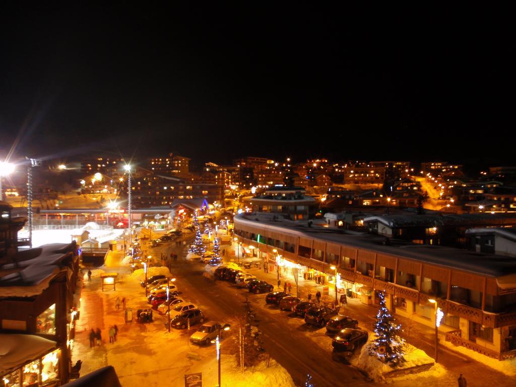 Madame Vacances Hotel Le Christina Alpe d'Huez Ngoại thất bức ảnh