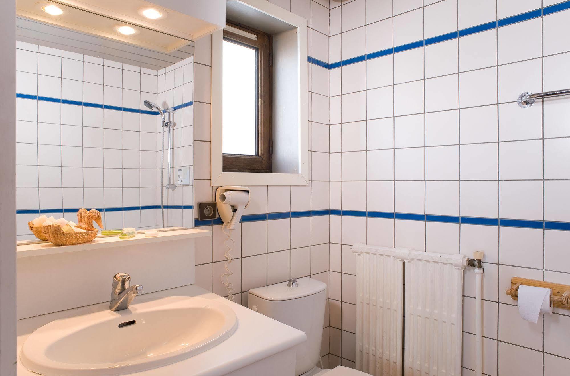 Madame Vacances Hotel Le Christina Alpe d'Huez Ngoại thất bức ảnh
