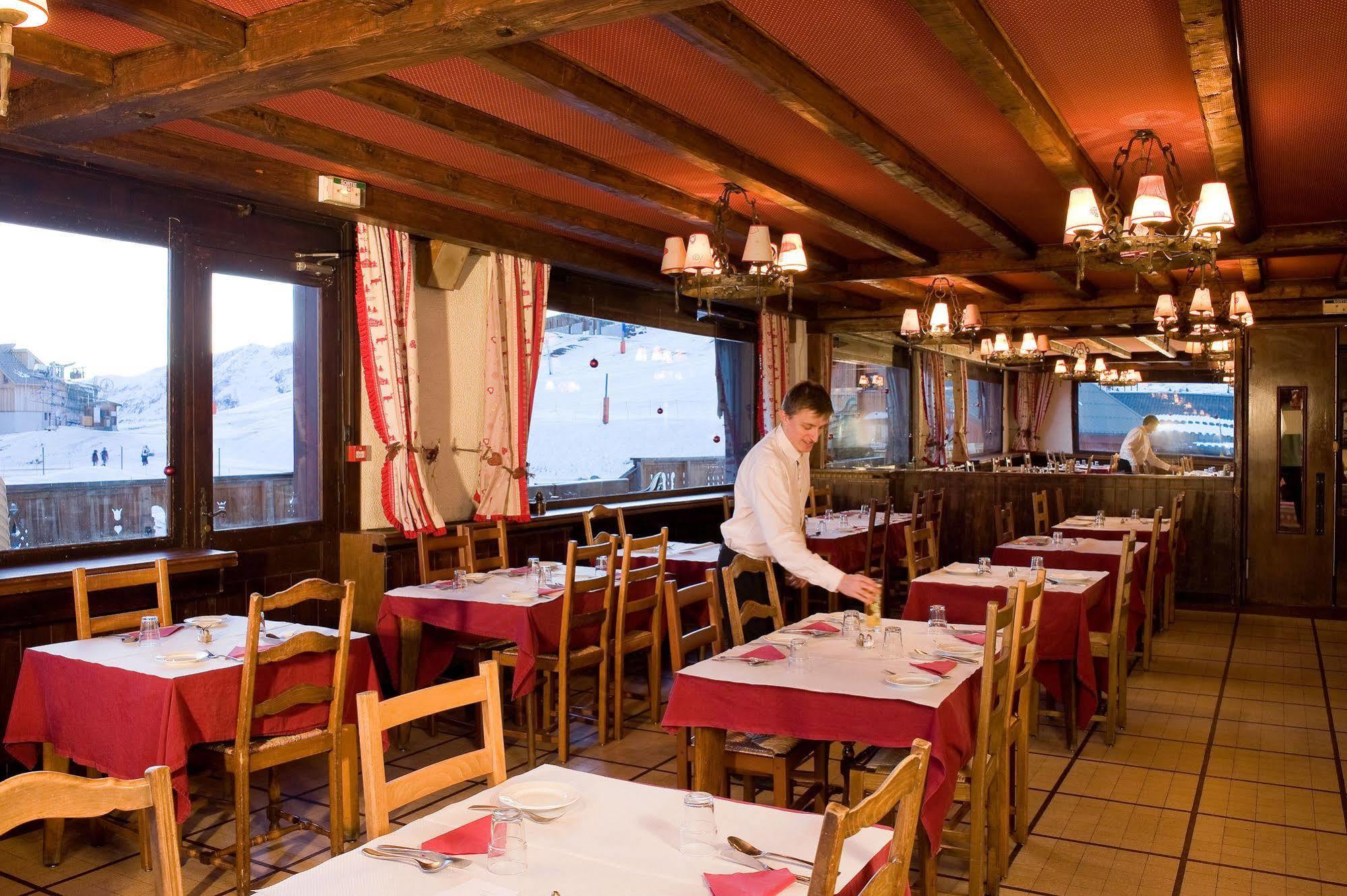 Madame Vacances Hotel Le Christina Alpe d'Huez Ngoại thất bức ảnh